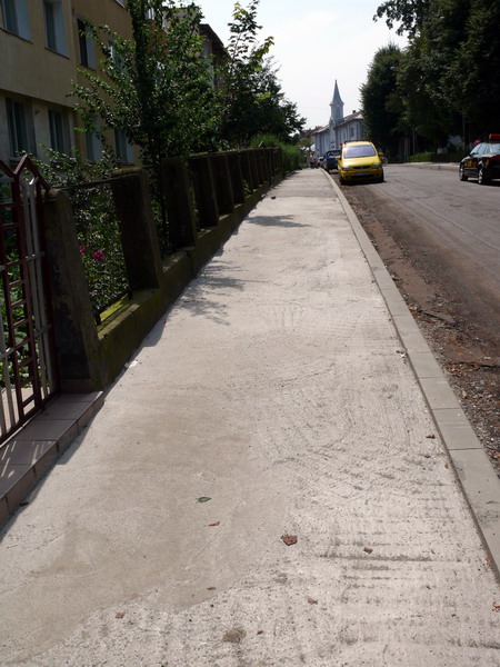 2.2  Asternere strat beton trotare 1 .jpg